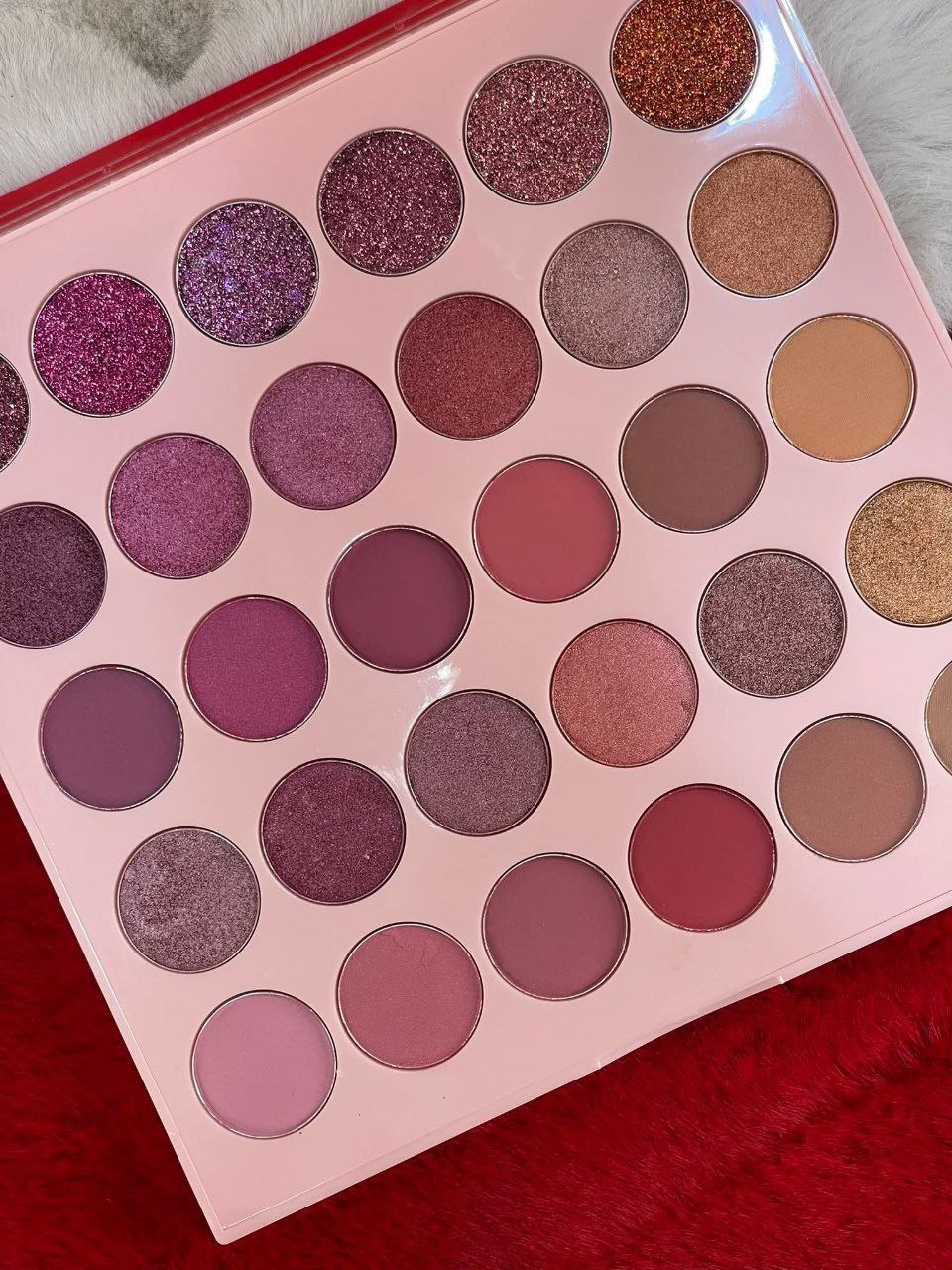 باليت آيشادو روز جولد – خامة ناعمة وثبات